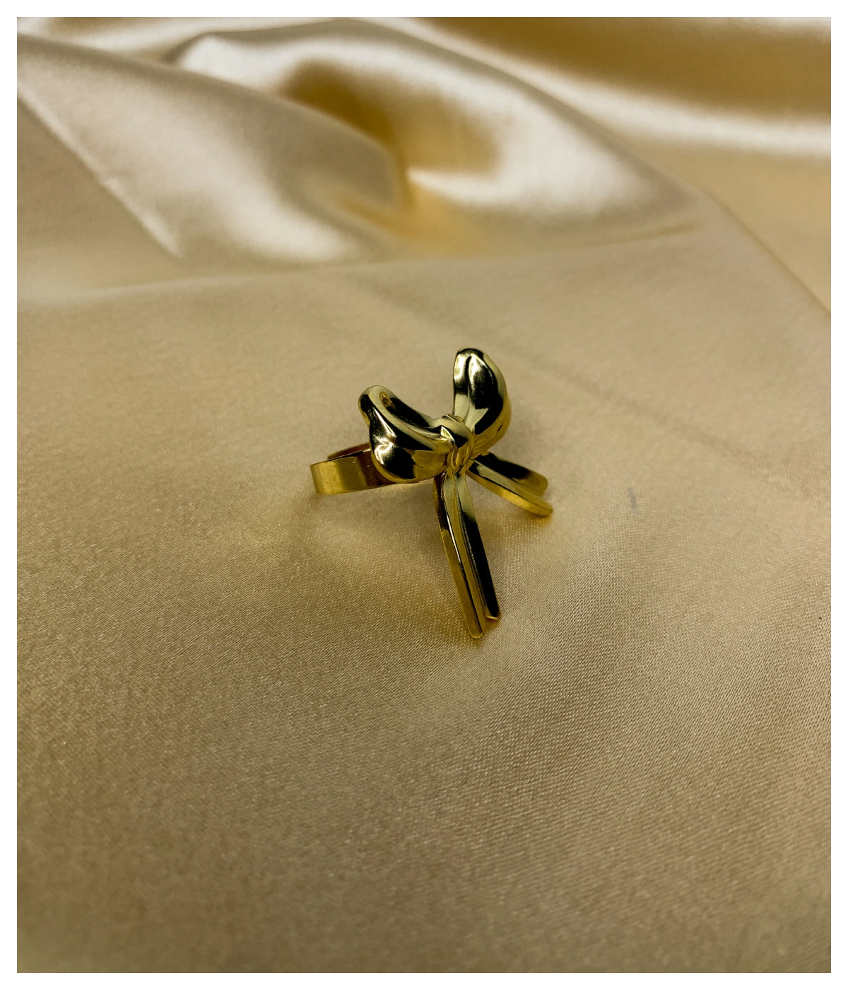 Beautiful Golden Bow Ring