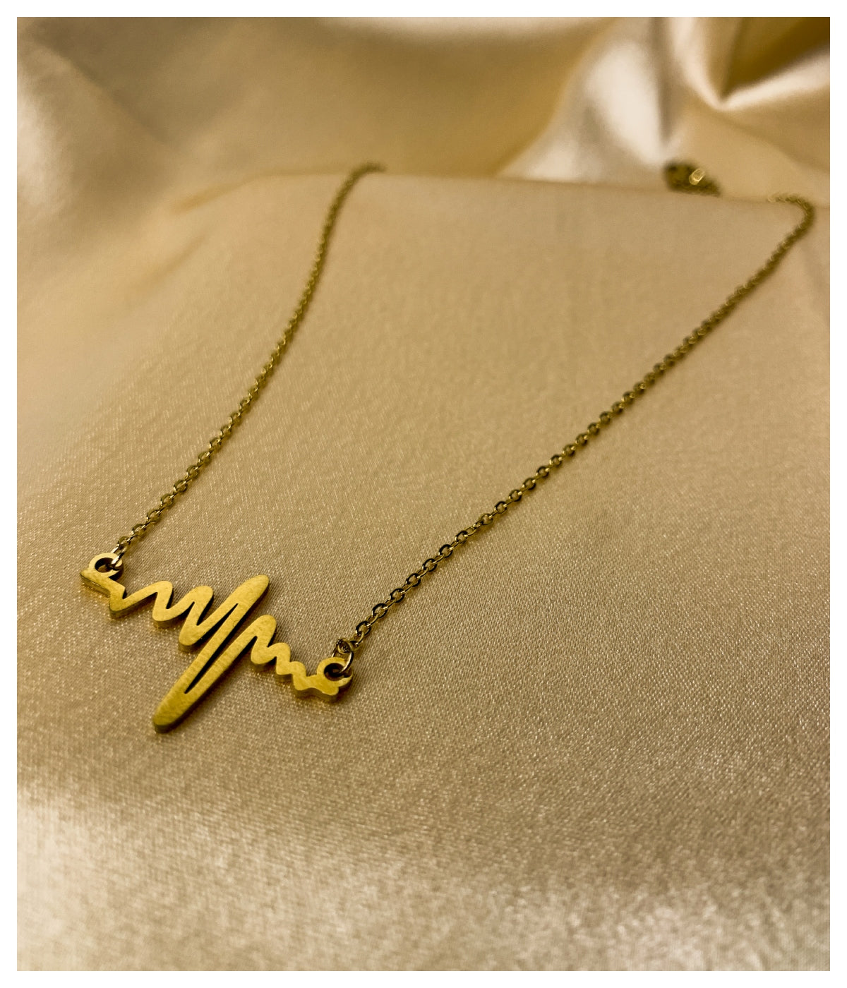 Women's Heartbeat Chain Pendant