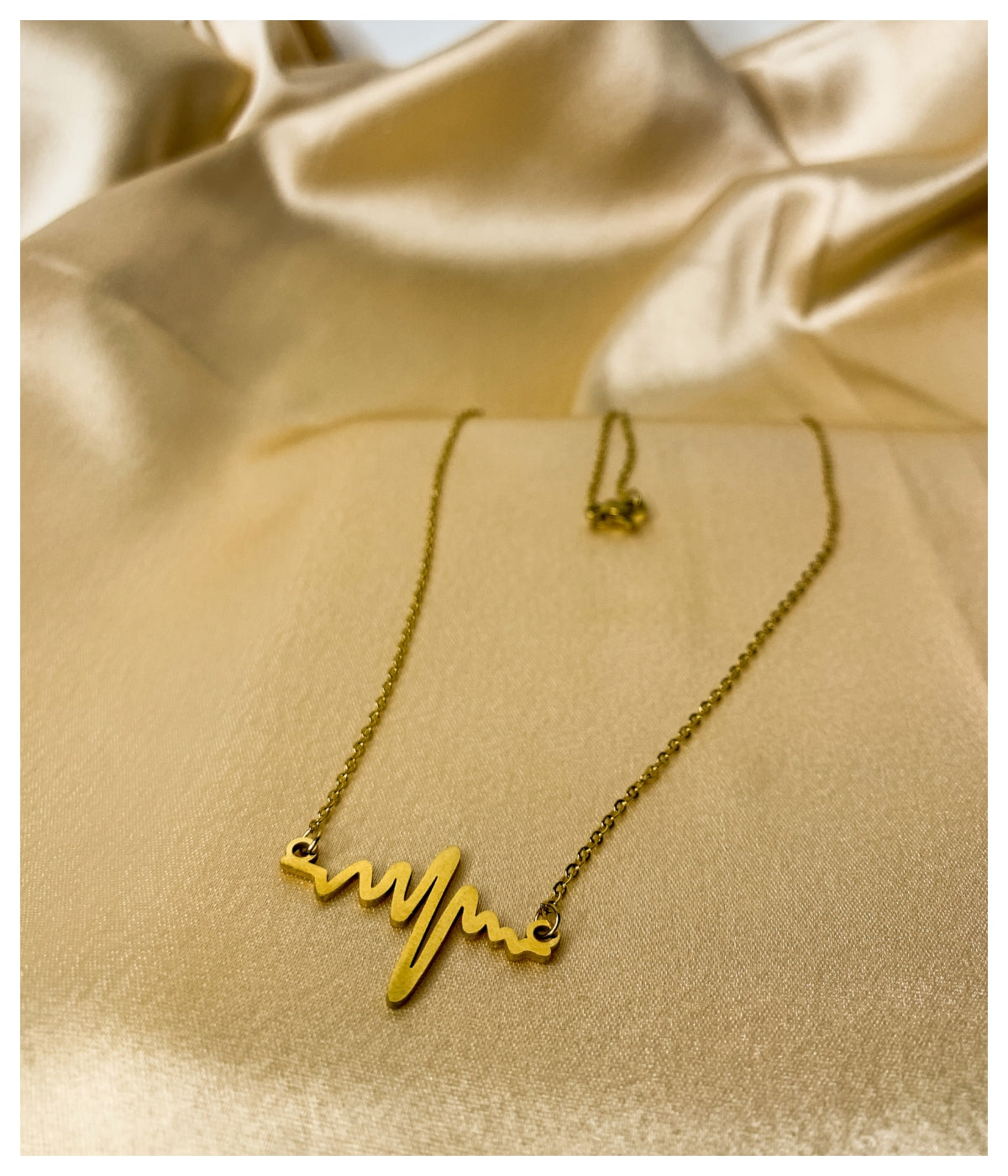 Women's Heartbeat Chain Pendant
