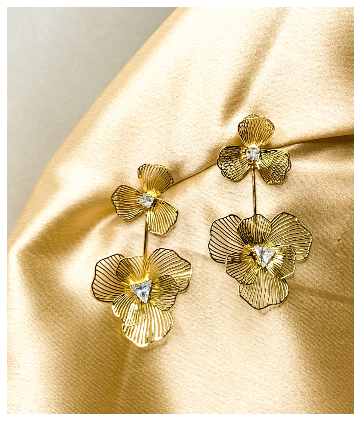 Flower 2-layered Golden Earrings