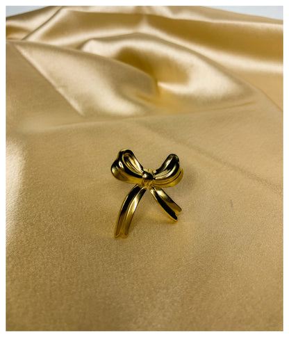 Beautiful Golden Bow Ring
