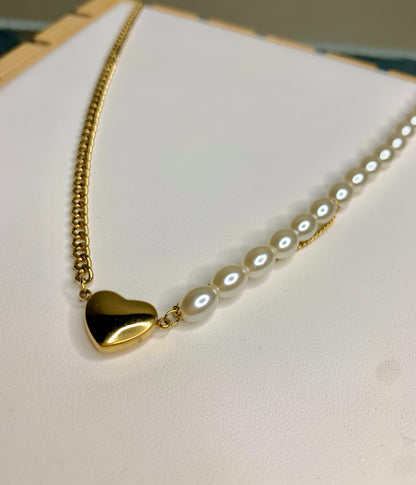 Dual-Tone Chain & Pearl Heart Neckpiece