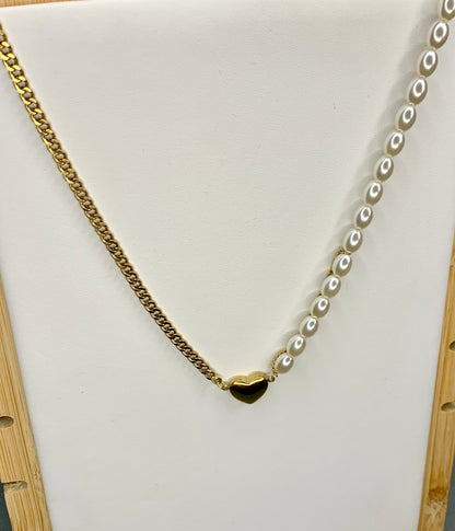 Dual-Tone Chain & Pearl Heart Neckpiece