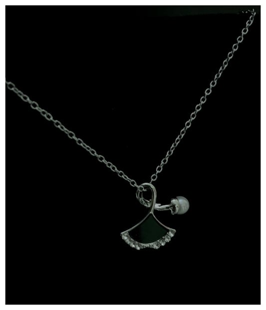 Shell Design Black Chain Pendant