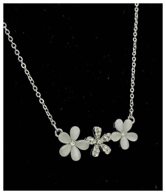 Silver Classy Sleek Floral Chain Pendant