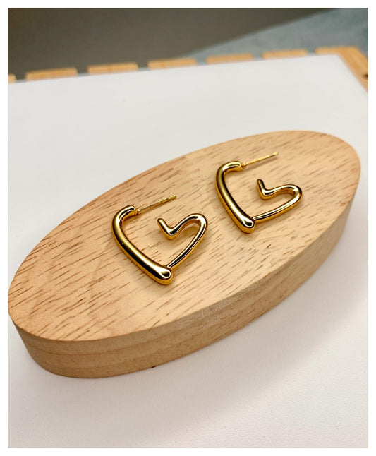 Stylish Darling Hearts Hoop Earrings