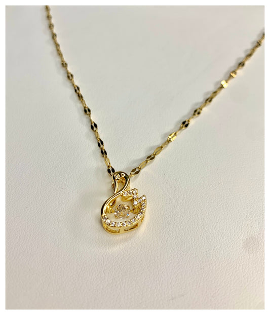Versatile Little Swan Golden Chain Pendant