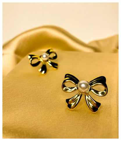 Golden Pearl Blow Earrings